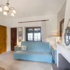 Отель Beachfront house with amazing sea view Ситония комната для гостей фото 3