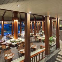 Отель The Surin Phuket питание