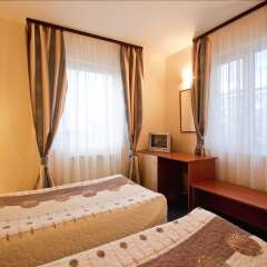 Hotel Cheap сейф в номере