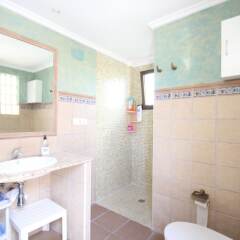 Отель Villa Oliva 8 - Plaza Mayor Испания, Олива - отзывы, цены и фото номеров - забронировать отель Villa Oliva 8 - Plaza Mayor онлайн ванная