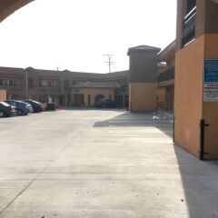 Отель Americas Best Value Inn-South Gate Downey США, Южные ворота - отзывы, цены и фото номеров - забронировать отель Americas Best Value Inn-South Gate Downey онлайн парковка