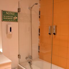 Отель Host Bell Rooms&suites ванная
