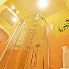 Отель Poco Loco Hostel Польша, Познань - отзывы, цены и фото номеров - забронировать отель Poco Loco Hostel онлайн ванная