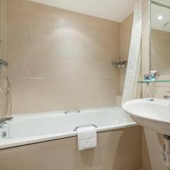 Отель Mercure London Kensington ванная