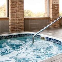 Отель Best Western Lakewood Inn бассейн фото 3