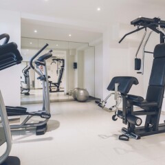 Hotel Aya фитнесс-зал