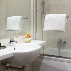Smart Hotel Holiday ванная фото 3