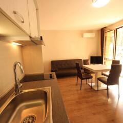 Апартаменты Menada Tarsis Apartments Солнечный берег в номере фото 2