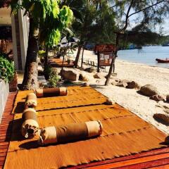 Отель Koh Tao Montra Resort & Spa пляж фото 2