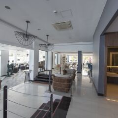 Отель Flora Garden Beach Club - Adults Only интерьер отеля