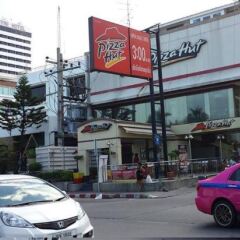 Отель P.O. Guesthouse Pattaya Beach парковка