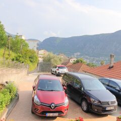 Апартаменты Apartments Lazarevic парковка