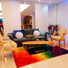 Апартаменты Kata Beach Studio гостиничный бар