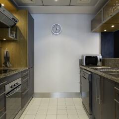 Отель One Perfect Stay - Al Majara 3 в номере