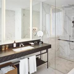 Отель Andaz Vienna Am Belvedere Австрия, Вена - отзывы, цены и фото номеров - забронировать отель Andaz Vienna Am Belvedere онлайн ванная