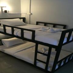 The Metallic Hostel Ланта комната для гостей