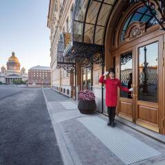 Lotte Hotel St. Petersburg вид на фасад