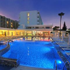 Nelia Beach Hotel бассейн фото 2