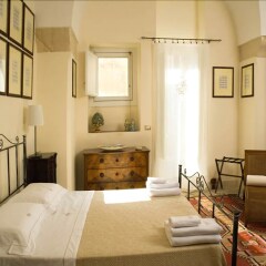 Отель B&B Palazzo Bernardini Лечче комната для гостей фото 4
