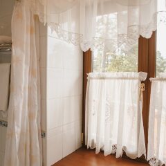 Гостиница Шале в Перми 2 отзыва об отеле, цены и фото номеров - забронировать гостиницу Шале онлайн Пермь ванная фото 2