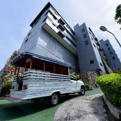 Отель Patong Bay Hill Resort городской автобус