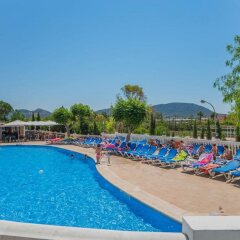 Отель Aparthotel Holiday Center Испания, Санта-Понса - отзывы, цены и фото номеров - забронировать отель Aparthotel Holiday Center онлайн бассейн фото 2