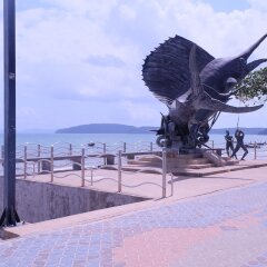 Отель Mandawee Resort & Spa пляж