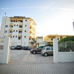 Отель International Iliria Дуррес парковка