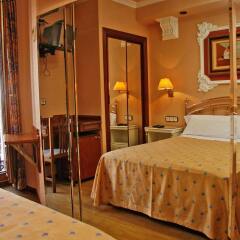 Отель Hostal Victoria III комната для гостей фото 4
