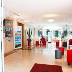 Отель Hôtel Vacances Bleues Villa Modigliani интерьер отеля