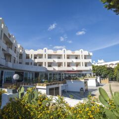 Отель Fontane Bianche Beach Club Фонтане-Бьянке балкон