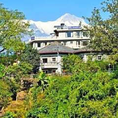 Отель Trekkers Inn Непал, Покхара - отзывы, цены и фото номеров - забронировать отель Trekkers Inn онлайн приотельная территория
