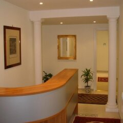 Отель Eur Executive Inn интерьер отеля фото 3