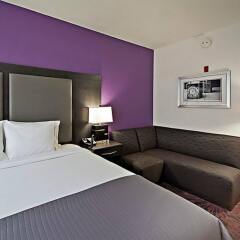 Holiday Inn Express Hotel & Suites Columbus - Polaris Parkway Колумбус комната для гостей