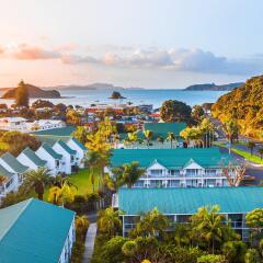 Scenic Hotel Bay of Islands бассейн фото 2