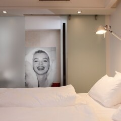 Отель Kruisherenhotel Maastricht Маастрихт сейф в номере