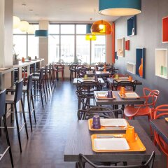 Отель Ibis Styles Saumur Gare Centre Сомюр гостиничный бар