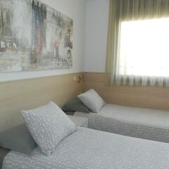 Отель Hostal House фото 14