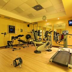 Отель Holiday Inn Belgrade фитнесс-зал фото 3