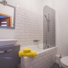 Отель Ego Center Apartments Польша, Варшава - отзывы, цены и фото номеров - забронировать отель Ego Center Apartments онлайн ванная
