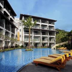 Отель Centara Anda Dhevi Resort and Spa бассейн