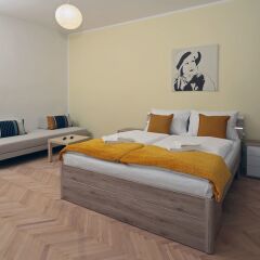 Апартаменты Smeralova Apartments комната для гостей фото 2