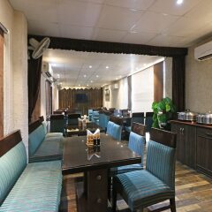 OYO 9761 Hotel Clark Heights питание