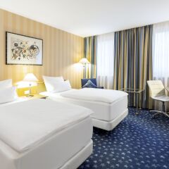 Отель NH Danube City Австрия, Вена - отзывы, цены и фото номеров - забронировать отель NH Danube City онлайн комната для гостей фото 4