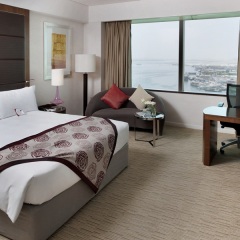 Отель Crowne Plaza Festival City ОАЭ, Дубай - отзывы, цены и фото номеров - забронировать отель Crowne Plaza Festival City онлайн с домашними животными