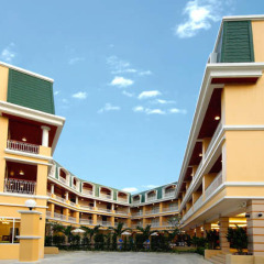 Отель Kalim Resort парковка