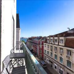 Отель Luxury T.M. Flat with a View Лиссабон балкон