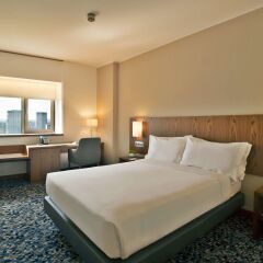 Отель Ramada by Wyndham Lisbon комната для гостей фото 3