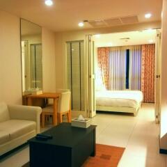 Alisha Court Hotel & Residence Бангкок комната для гостей