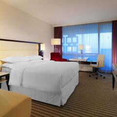 Отель Sheraton Arabellapark Мюнхен комната для гостей